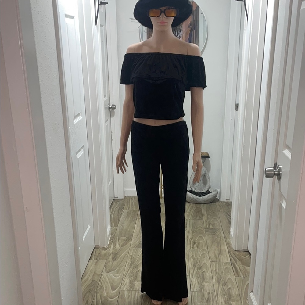 Elegant Black Off-Shoulder Jumpsuit